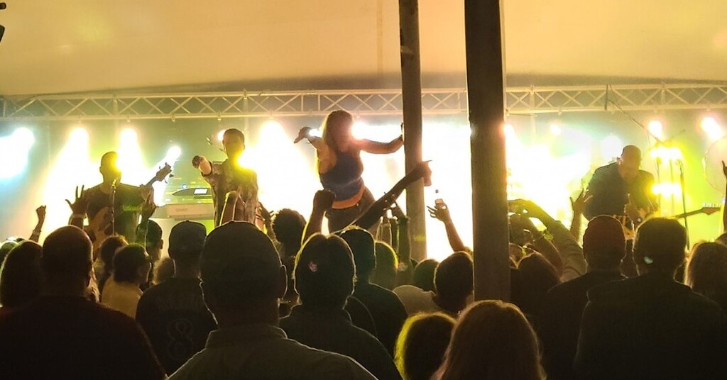 Mt. Olive always puts on a killer show and I'm thankful for being a part of it. What a great night! 

Special thanks to my Lighting Designer Extraordinaire; Parker-Jon LeClair. The best!

 #livemusic #livesound #liveproduction #mtoliverocks #lionsfest #l… instagr.am/p/Cgwnp-OluVG/