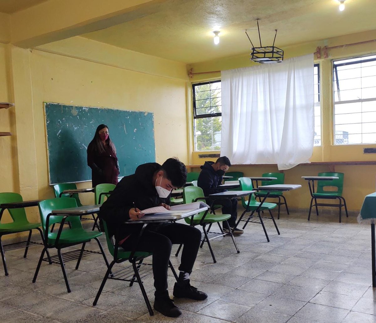 TbcZona18's tweet photo. El día de hoy se lleva a cabo la Aplicación de exámen del Concurso de Asignación a la Educación Media Superior de los 103 municipios 2022
Segunda Ronda 
@SeducEdoMex
@geramonro05
@SEMSedomex 
@israeljeronimol 
@DGEMSedomex 
@TBC_EdoMex 
@VeronicaRB04 
@subtolucatbc https://t.co/KDvDGdOJCn