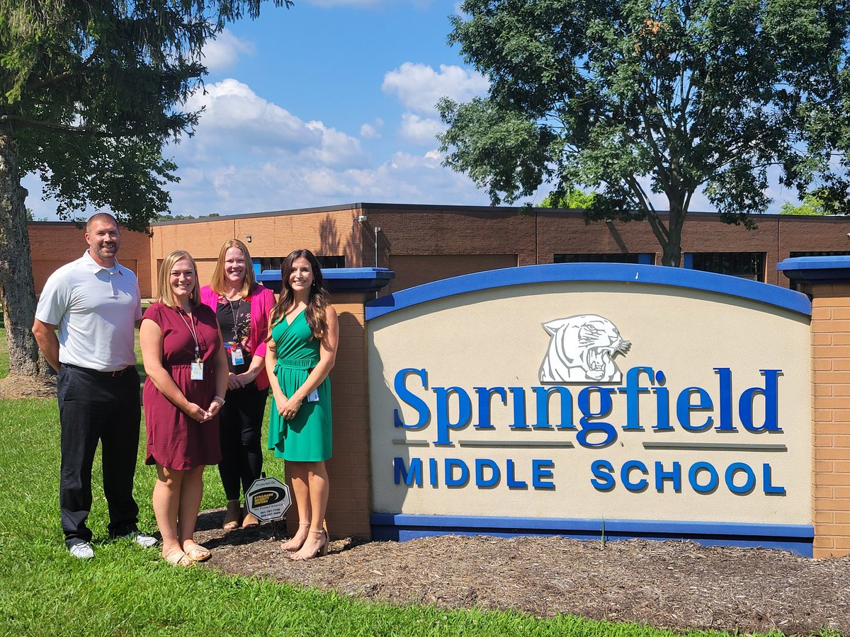 Lindsey Avara tweet media