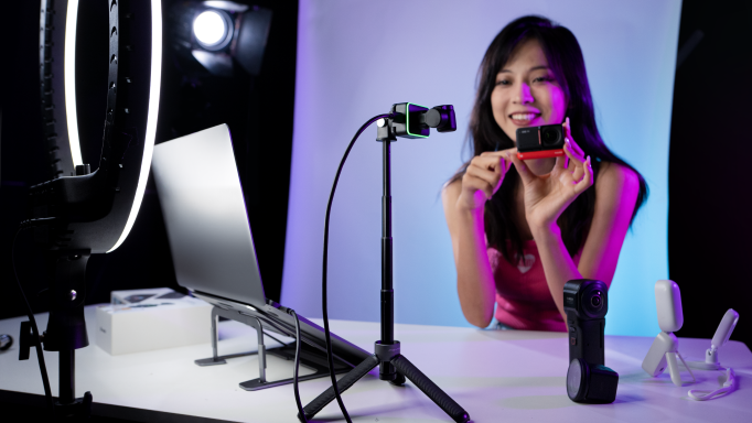 Der Kamera Markt ist in ständiger Bewegung - Ein Hersteller nach dem Anderen schmeißt neue, innovative Produkte auf den Markt. Gerade zu Zeiten von Homeoffice und Remote arbeiten wächst der Bedarf an guter Hardware.
 #Insta360 #Insta360Link #Link

bit.ly/3Sn374D