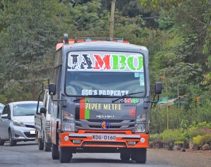 SuperMetro_Ke's tweet photo. NEW ROUTE ALERT.
STARTING TODAY.

DURING RUSH HOURS.
6AM-8AM.

1600HOURS-1900HOURS.

NGONG TO WESTLANDS.(TO AND FRO).
MALAA TO WESTLANDS. (TO AND FRO). 

THANK YOU FOR YOUR CONTINUED.

#supermetro https://t.co/Wg1Hj7Zdik