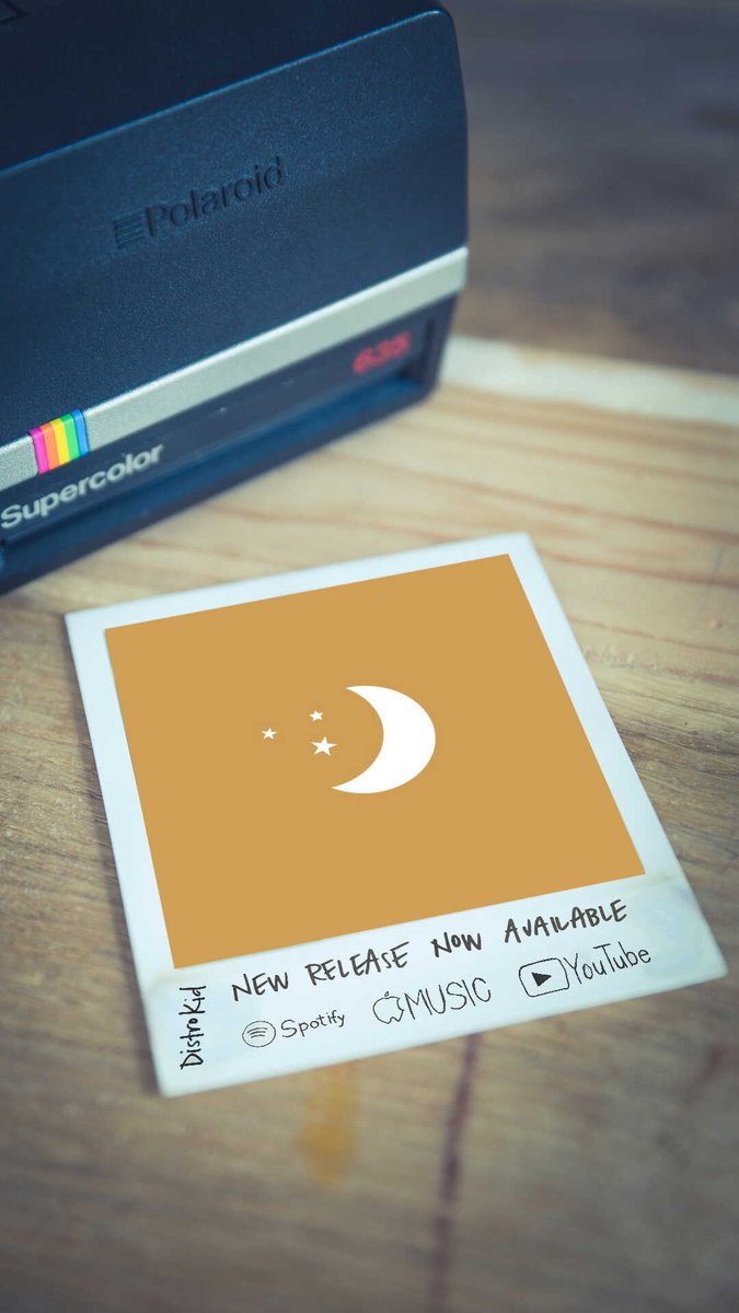 Let the sun sing you a lullaby ✨🌞
My latest single "Summer Lullaby" is out now on all streaming platforms ☄️🥳
Take a listen here 👇
open.spotify.com/album/23fbgZRx…