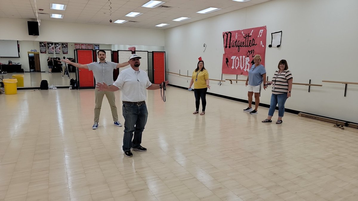 MrBraddyFresh's tweet photo. The Cobras With a K
@MHSLions #bettertogether
The Dance room https://t.co/FDLwcbvejj