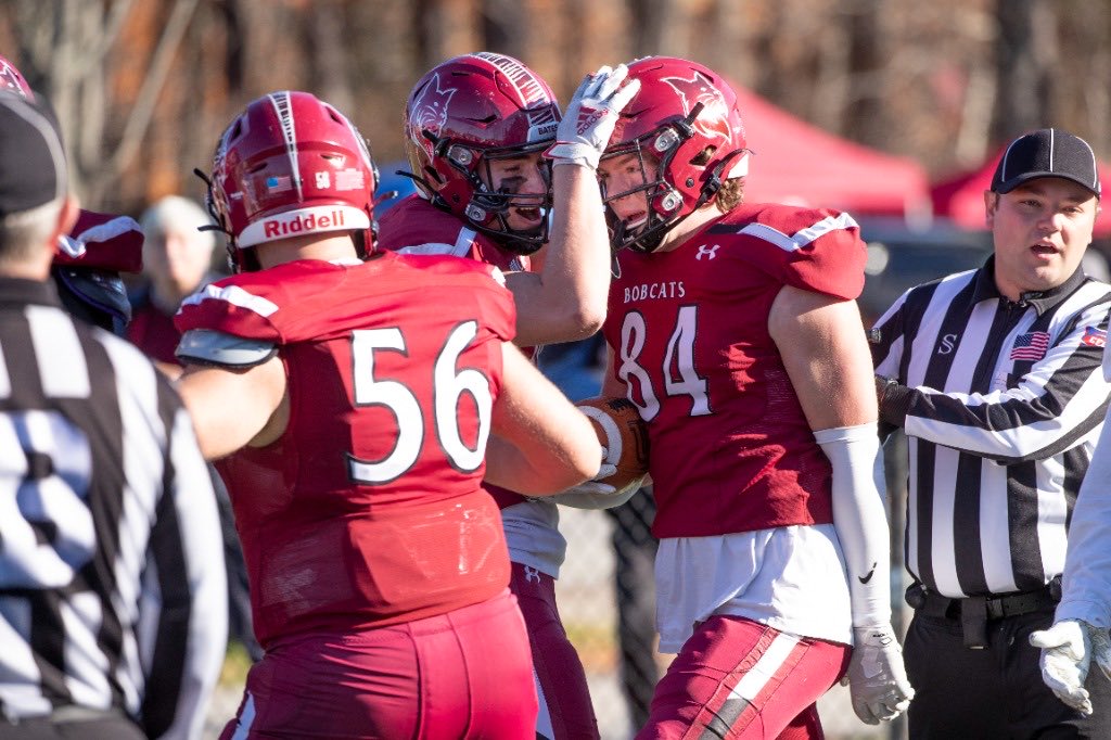 #TeammateTuesday

@Bates_Football // #2THEL3W