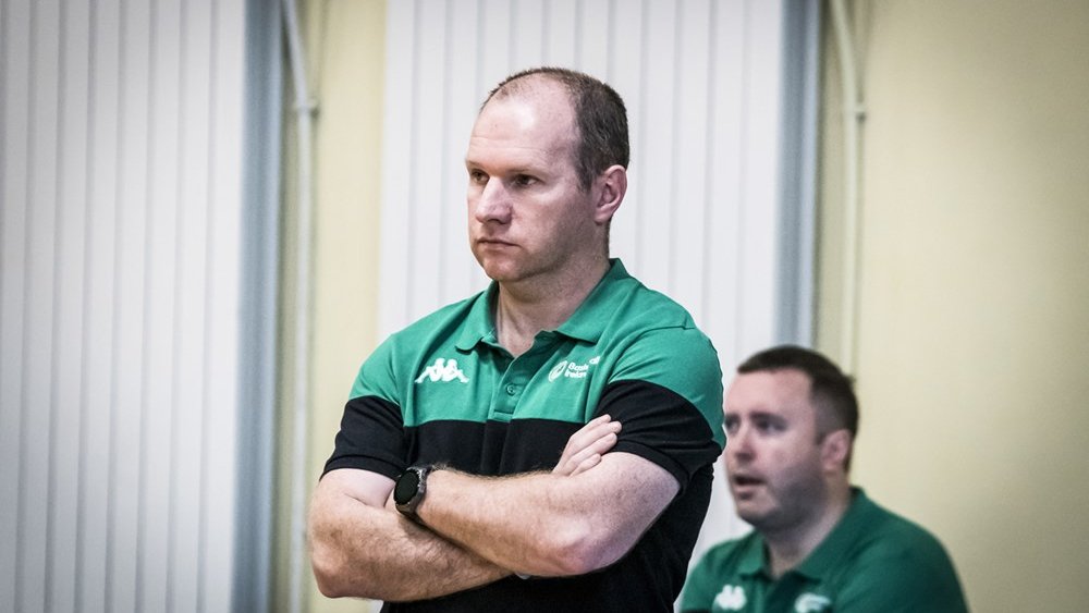 ☘️𝙁𝙐𝙇𝙇-𝙏𝙄𝙈𝙀..

Ireland 64-66 Austria

Sarah Hickey scores an amazing 31-points, but it's defeat. 

Ireland's final group game is against Romania tomorrow at 6:30pm. 

#Greenmeansgo 🔋| #FIBAU18Europe