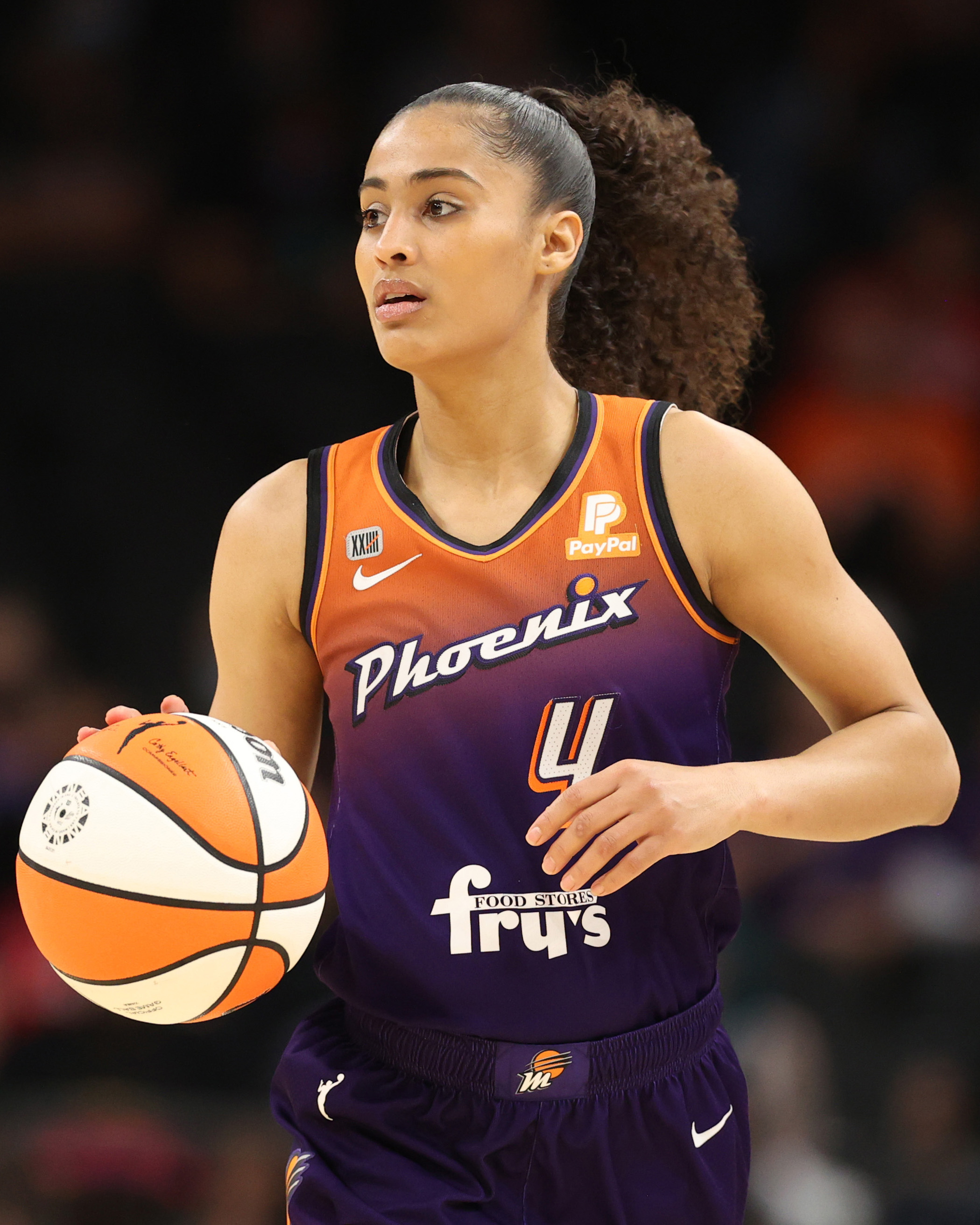 Boardroom on X: "Skylar Diggins-Smith turns 32 today. ➖🥇 ➖2× Big East POTY  ➖3× All-WNBA First Team ➖6x All-Star ➖fastest in WNBA history to hit 3,000  points/1,000 assists/200 steals ➖"Desert Sky" PUMA