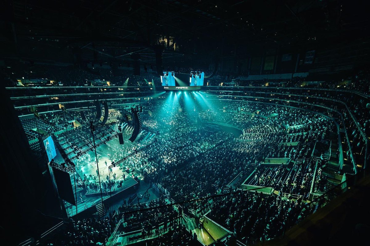 EVANGELIO ! Damos toda la Gloria a nuestro Dios y Padre Celestial por lo que vivimos durante la grabación en vivo de este álbum; sin duda un nuevo tiempo y testimonio para ésta y siguientes generaciones !