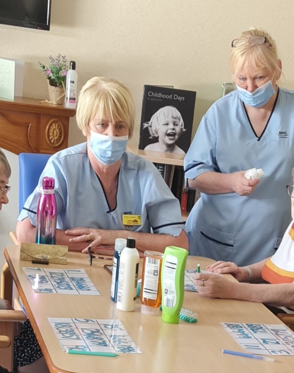 arlymc's tweet photo. Eyes down.. lucky for some in Ward 3
#personcentredcare
#fallsprevention
#WMTY
#wholeteamapproach
@Marieowen121
@FionaMagee12
@Juliebruce https://t.co/3nP4APwNYm