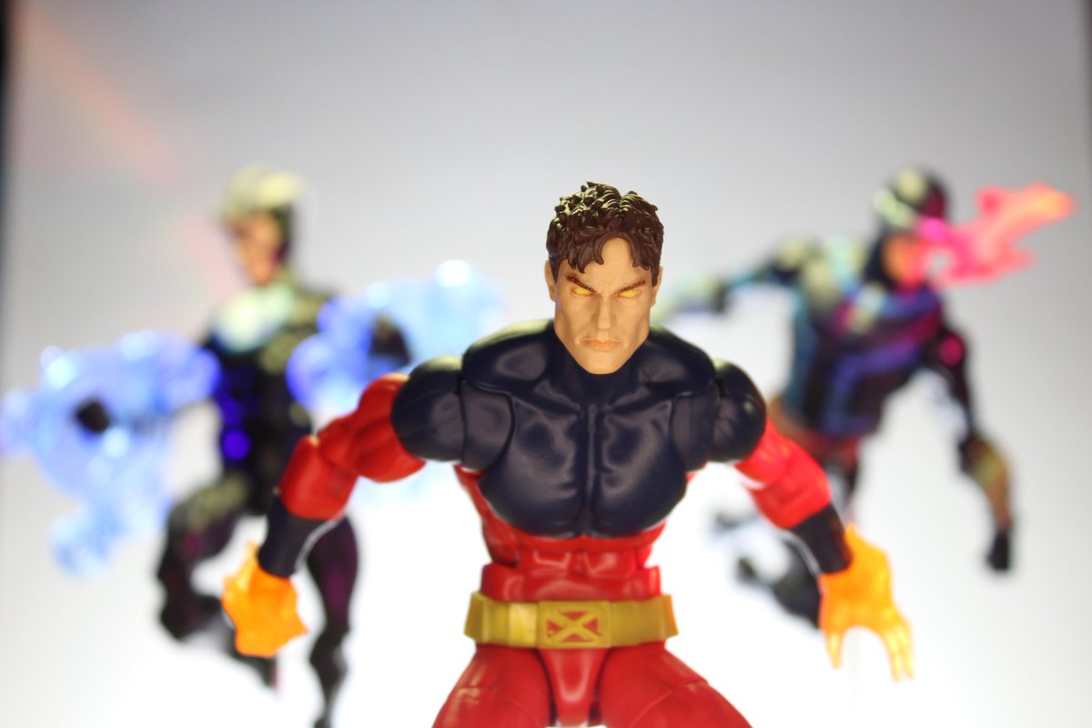 MarvelAtTyMa's tweet photo. Summers Brothers #MarvelLegends #Hasbro #hasbrotoypic #gabrielsummers #Cyclops #havok #alexsummers https://t.co/O7Q4j4sURT