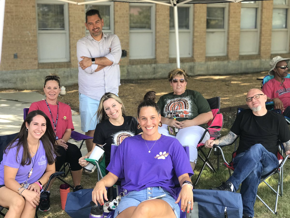 SlaughterES's tweet photo. It’s time to party on the porch!! We’re treating our students to snow cones and some tunes in addition to free hugs and high fives! ❤️ It’s so great to see the Wolfpack! #mymisd #prideinsidr2223 #slaughterstrong https://t.co/05a7azyWU1