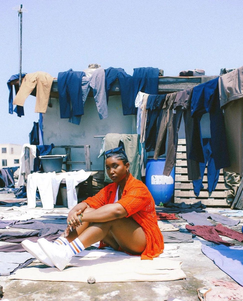 bryan_benjamin_'s tweet image. For my first @dazed commission, I wrote about a new wave of creatives championing a fashion culture unique to our West African nation fueled by Kantamanto, the largest secondhand market in Ghana.
Producer: Monique Hinds
Writer: @bryan_benjamin
Photographer: @iamkaptin