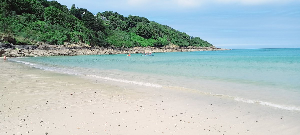I'm finding it a little hard to believe that we are still in England #Cornwall #beach #seaside #coast