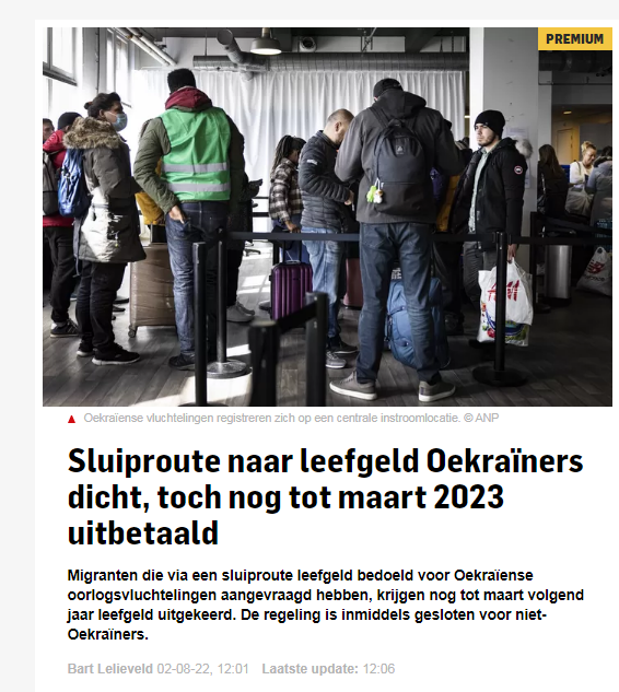 Mirjam152's tweet photo. Afrikanen, Arabieren en anderen, die zich voordeden als 'vluchteling uit Oekraïne' krijgen nog tot maart 2023 leefgeld uitbetaald. Kan iemand uitleggen waarom? Omdat het 'ze is toegezegd' kan geen reden zijn, ons is ook zóveel toegezegd zoals bijv. 1.000 euro. #GekkeHenkie https://t.co/sLYPyVIDNr