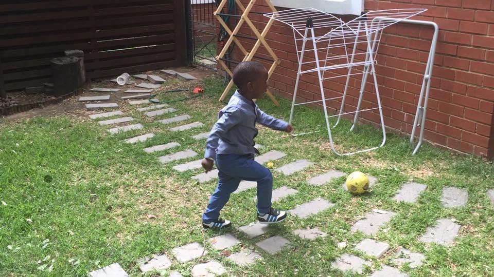 Velile_Mnyandu's tweet photo. uGedeza omncane, #Bhongo has reached the double digits today. Happy Birthday my boi, the past 10 years has been a journey &amp; an exciting one watching you growing up. I’ve played no part on the choice of sport…🤣🤣🎁🎂 #10 https://t.co/8VdVsSqMTK