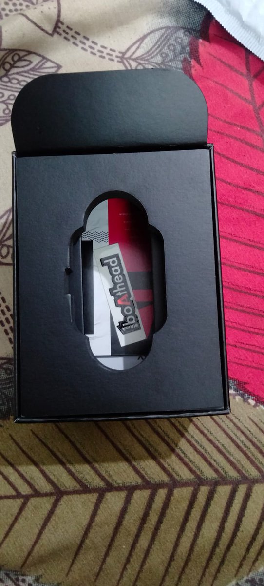 aradhana2910's tweet photo. I had ordered a smartch watch of boat  on 15th july 2022 with order id - 2399987 from the website of boat https://t.co/9OeCKCYpI6 .The delivery we got with empty box. Kindly respond over mail against fraud. 
#boat
#consumer 
#infoimaginepvtltd
#boatwaveconnect
#boat-lifestyle.com https://t.co/sjgsxIiQ8a