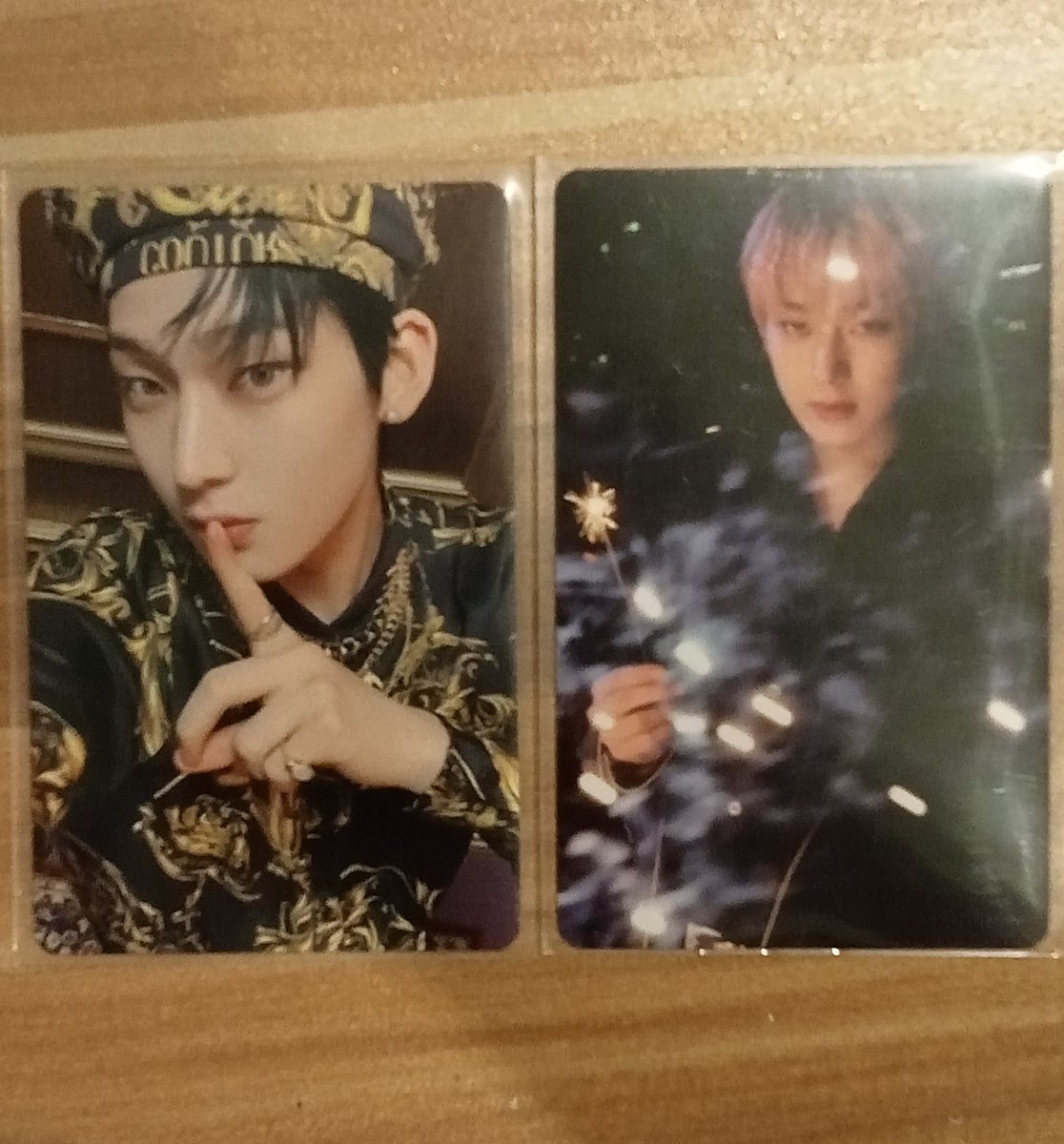 hoonieroon's tweet photo. #ai_proofb tysm @R1KIC4RT now my senkou versaces now have their pobs I can't pic the others kasi hinati ko po sila with my sisters!! The package arrived safely and secured!!! https://t.co/NYA8q681OA