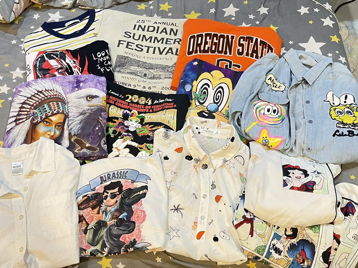 itsbenxx1's tweet photo. ส่งต่อเสื้อผ้าง้าบบ หลักสิบถูกๆเยย🤏
🛍เสื้อยืด สายเดี่ยว กางเกง กระเป๋า เครื่องประดับ
🪄ลงของวันพุธที่ 3 ตอน 20:30 น้าา
🎀 (รี+ปัก)ลด5บาทไปเยยย
#เสื้อผ้ามือสอง #ส่งต่อเสื้อผ้ามือสอง #เสื้อผ้ามือสองสภาพดี #เสื้อผ้ามือสองราคาถูก #โล๊ะตู้ #โล๊ะตู้เสื้อผ้า #กระเป๋ามือสอง  #กางเกง https://t.co/4GBXwL4ZUd