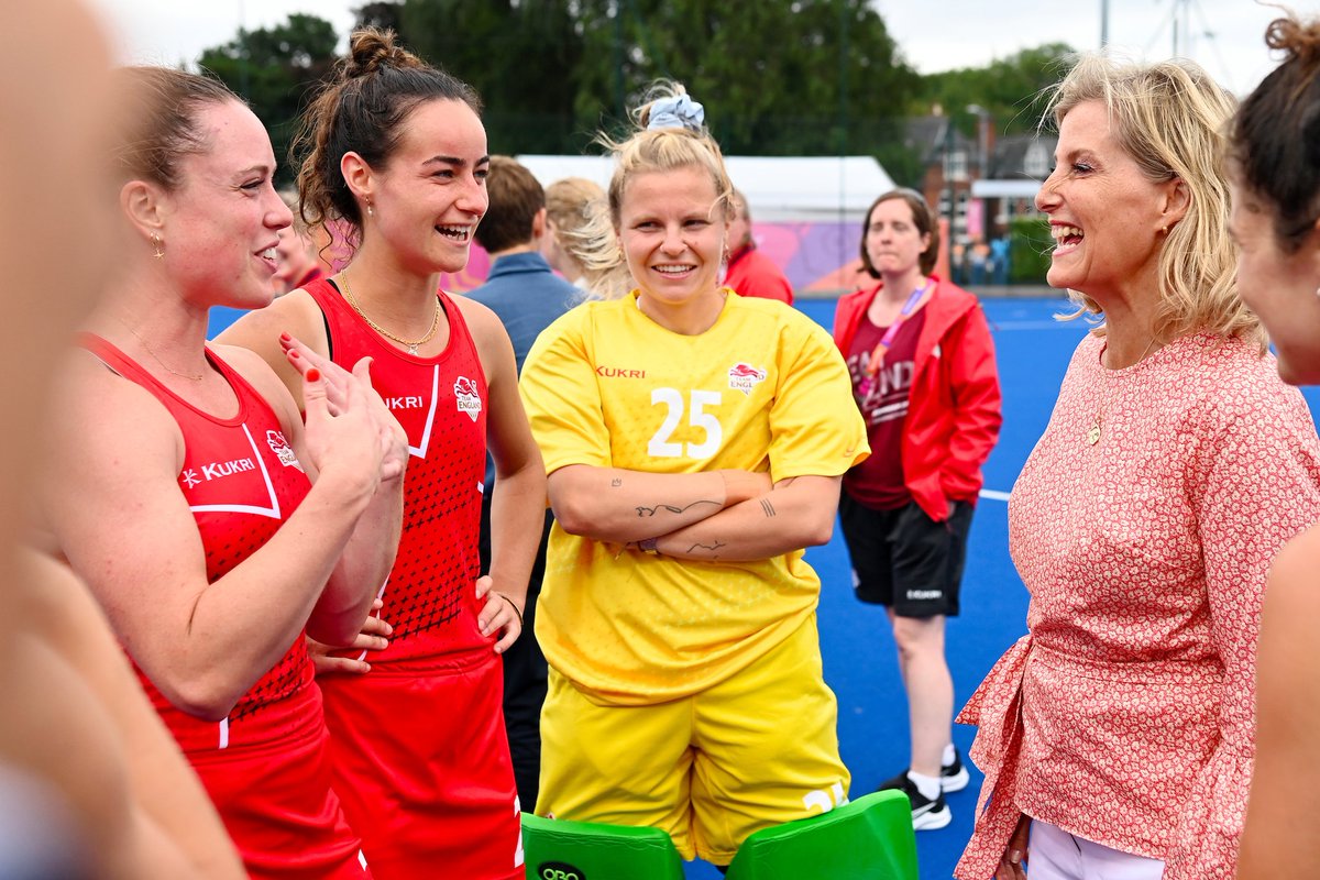 EnglandHockey's tweet photo. Wonderful to have members of the Royal Family watching our women today 🏴󠁧󠁢󠁥󠁮󠁧󠁿

Sophie, Countess of Wessex is Patron of England Hockey and visited with the Earl of Wessex and their children 🏑

The Duke and Duchess of Cambridge were also in attendance, along with Princess Charlotte 🏑 https://t.co/z4W88QG3W9