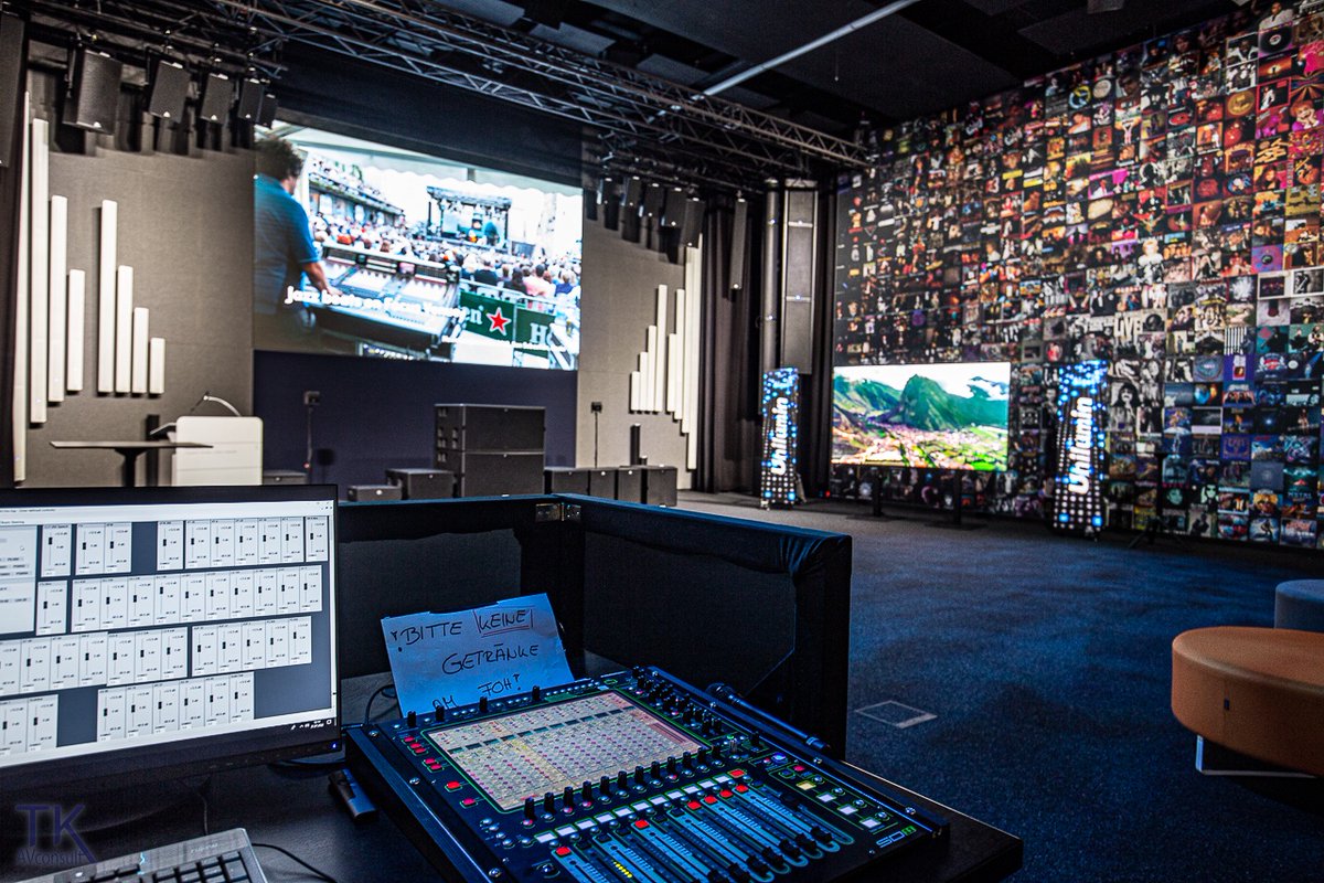 teekay1st's tweet photo. Partner Event 2022 bei Fohhn in Nürtingen. Ein Genuss für die Ohren, die Augen und den Gaumen.
https://t.co/JEjlVcbecC…
#fohhn #sharpnec #holzmedia #wolfvision #netgear #unilumin #epson #crestron #shure #avprofi #avprofiunterwegs #tkavconsult #teekayontheroad  #mbrtheocean https://t.co/cER5UpqKMi