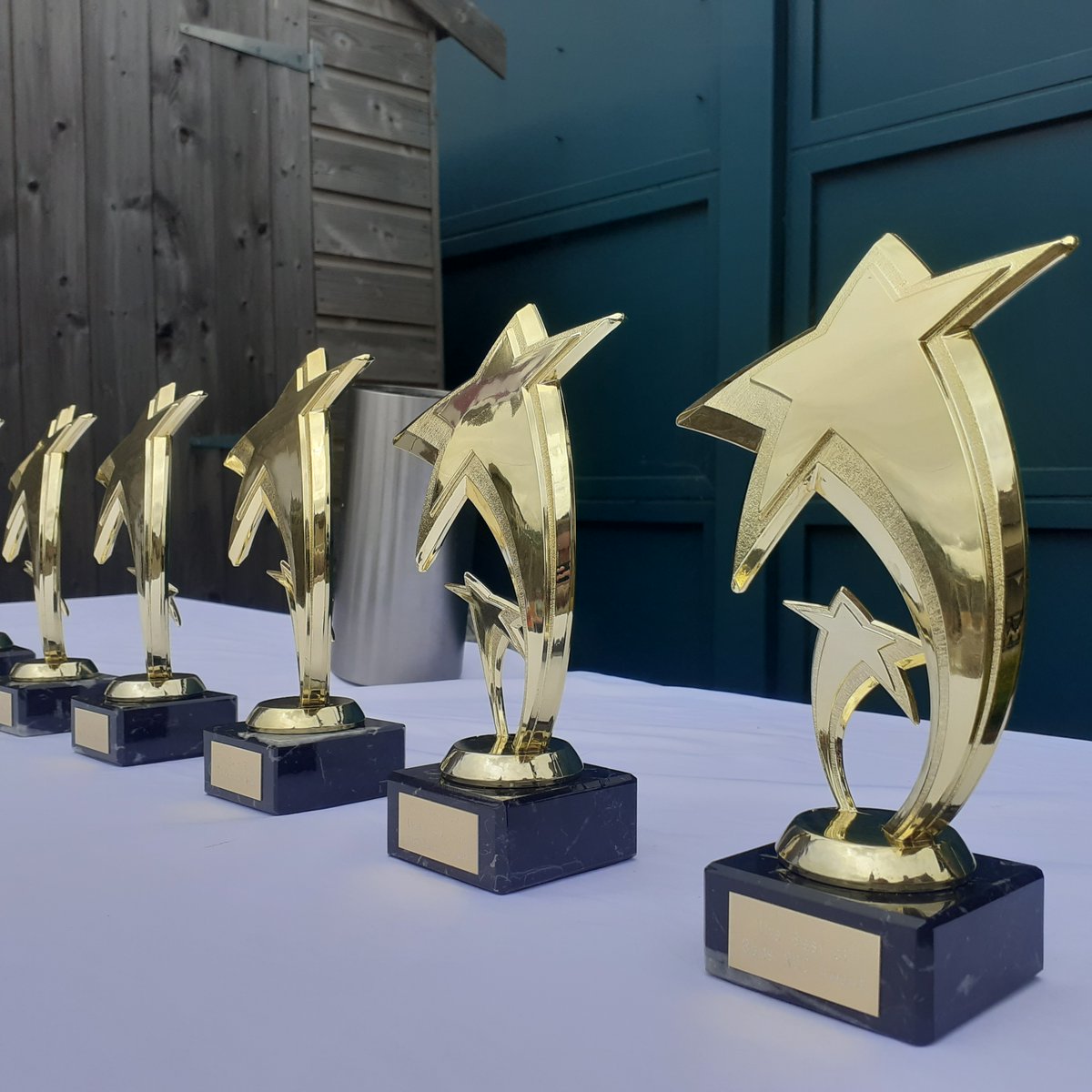 bedsrcc's tweet photo. On Monday 25th July it was great to celebrate BedsRCC with staff, trustees, patrons and volunteers. It was also a chance to recognise those who were highly commended and the winners for this year's Star Awards: https://t.co/06bnMM8WmN
#BRCC #Bedsrcc #TeamBRCC #charity #awards https://t.co/NswYWWAhup
