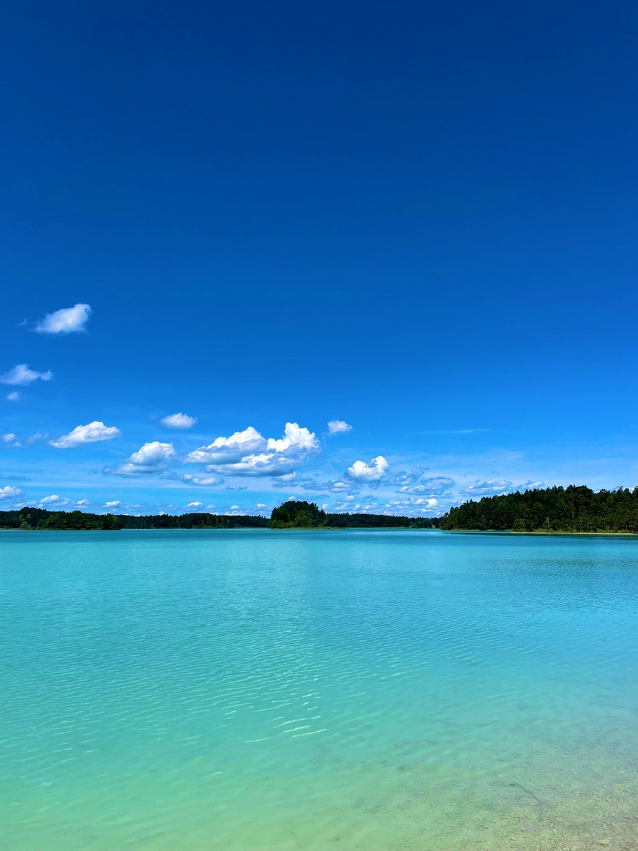 AdamMoran's tweet photo. Keep finding these beautiful lakes #Osterseen 🤩 https://t.co/LuFQOfg6Ex