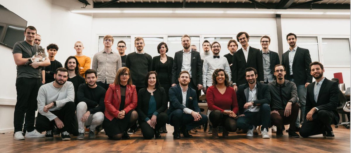 PowerHasheur's tweet image. L'une de nos structures dans la reconnaissance vocale (@vivoka) recrute 4 nouveaux profils dans le cadre d'une initiative Blockchain

Dev Rust, Python, Flutter et un(e) UX/UI Designer
Les offres: bit.ly/3BAgiJn

Oui, il y a un spoiler dans les titres de postes

RT pls🙏