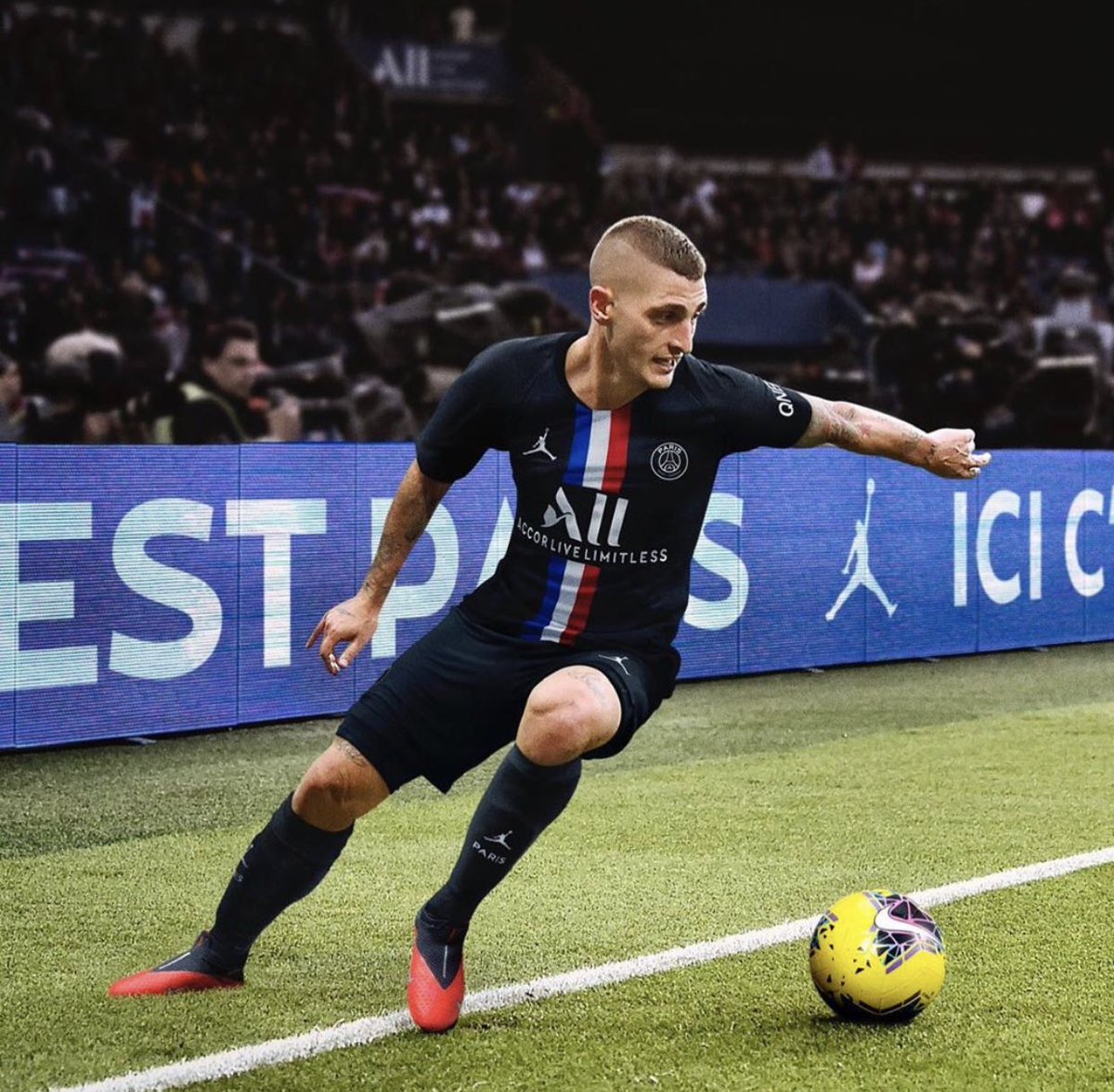 Matheo_2812's tweet photo. Les maillots noirs au PSG c’est toujours des Masterclass⚫️ https://t.co/TTGzRJUJmr