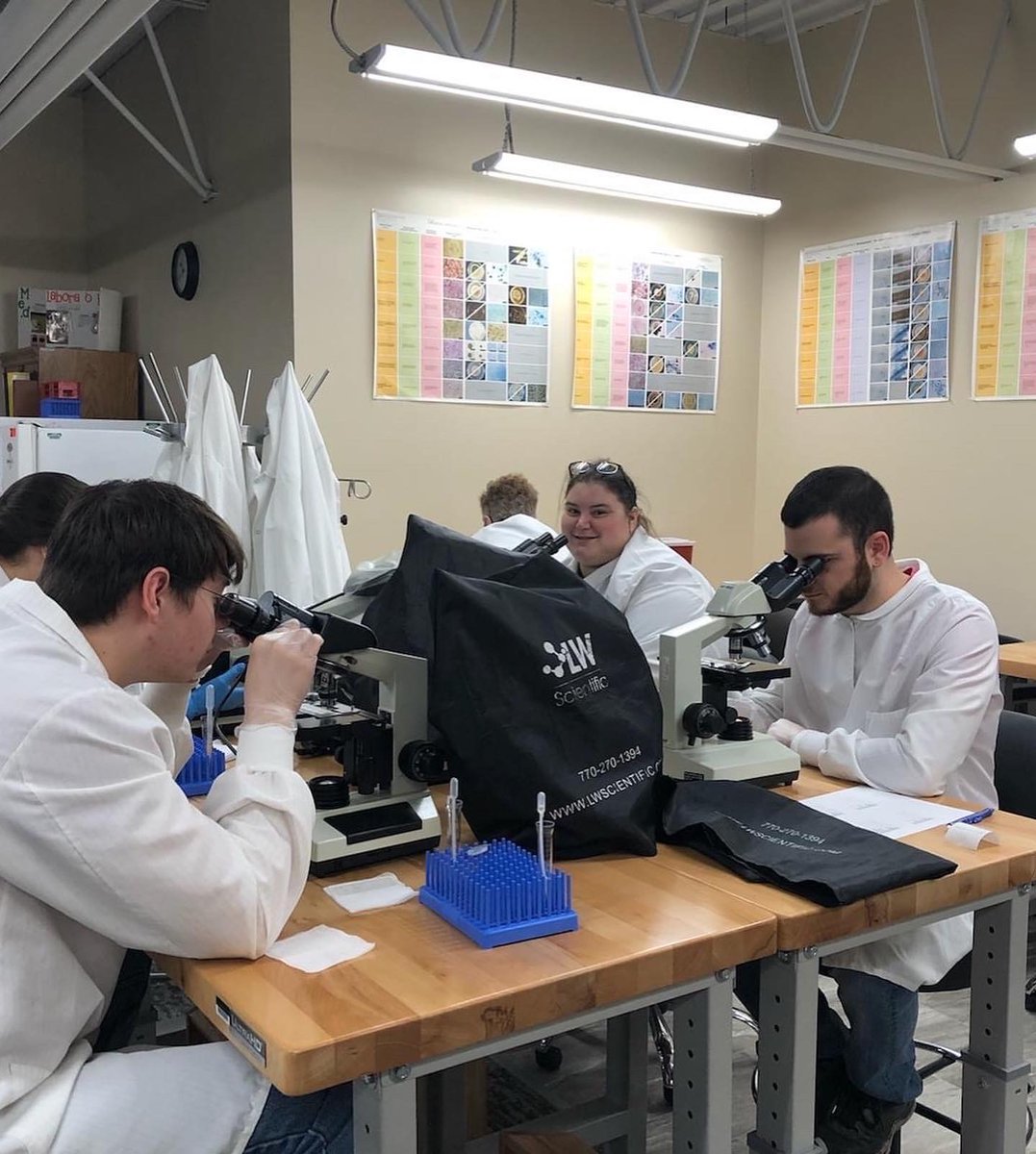 laureltechnical's tweet image. There are still seats available for the September 14th start in our MEDICAL LABORATORY TECHNICIAN program! Give Kelly in admissions a call today or visit us online at laurel.edu 🔬🧫🦠 #LoveTheLaurelLife