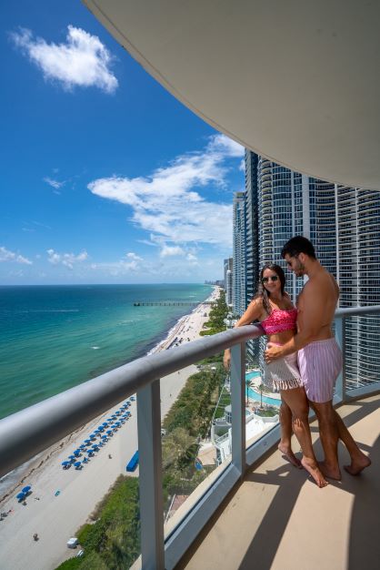White sands, a tropical beat, and unforgettable memories. Join us for a well-deserved break from reality.

#solemiami #tropicaldistancing #visitmiami #sunnyislesbeach #miamibeaches #beachlife #floridatravel #visitflorida #lovefl #startliving #noblehousehotels

<a href="/travelwith/">Glen Gina</a>.dna