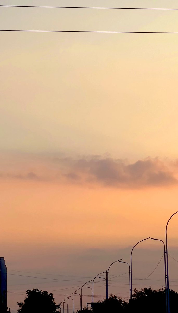 HY_LCeres's tweet photo. 🌇 https://t.co/gaO9veeCdk