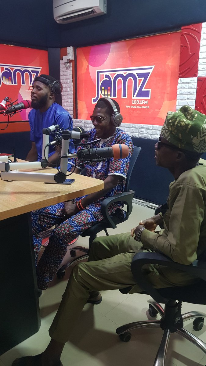 Jamz1001FM's tweet photo. Hands Together In The Studio π Is The Weather Your Mate βββ
.
.
π» The Abula Junction π»
.
.
#jamz1001fm #jamzfmibadan #abulajunction https://t.co/9GKk1PhvOK