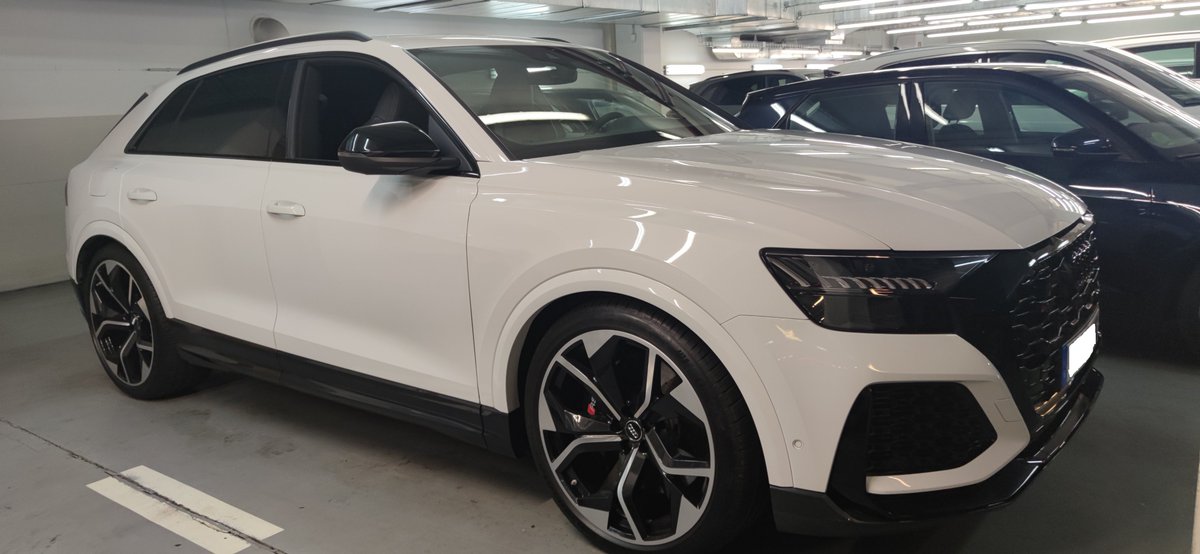 TINTADOLUNAS's tweet photo. AUDI RSQ8 tintado ICS 666092638 https://t.co/LkIUmd4gXc