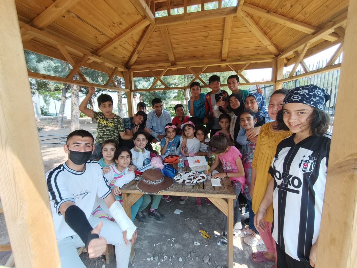 Dil eğitimleri atölyemizden Arapça eğitimimiz devam ediyor.
#GSB
#GSBGM
#MerkezimdeBuYaz