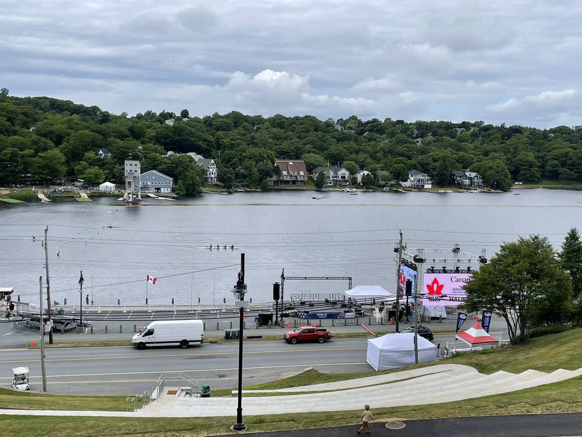 macrowingcoach's tweet photo. It’s all action down at lake Banook ahead of the 2022 Canoe/kayak sprint world champs https://t.co/Zpk8cXh8dB