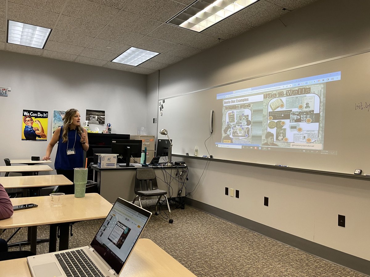 Lisa Russell tweet media