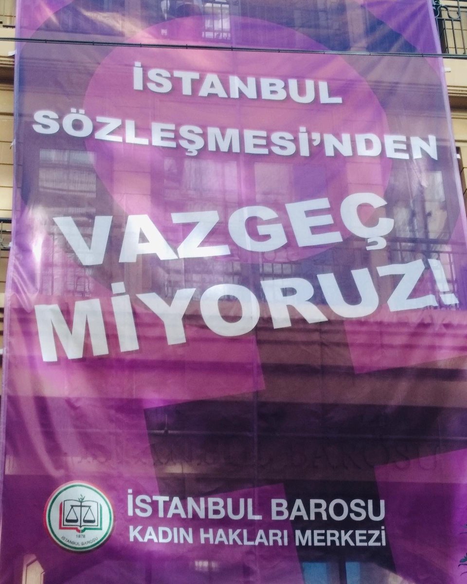 Pankartımızı yeniledik. İstanbul Sözleşmesi’nden vazgeçmiyoruz! 
#istanbulsözleşmesindenvazgeçmiyoruz