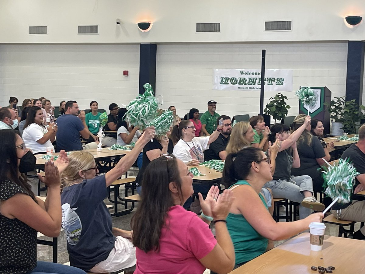FultonCoSchools's tweet photo. WSB-TV Anchor of Channel 2 Action News Fred Blankenship at Roswell High School getting teachers pumped up for the 2022-2023 school year! #TEACHERSAREBACK 

@wsbtv @FBlankenshipWSB @RoswellHighSch @latoya_miley @kathastuart @FultonZone5 https://t.co/tuwYxCNQGN
