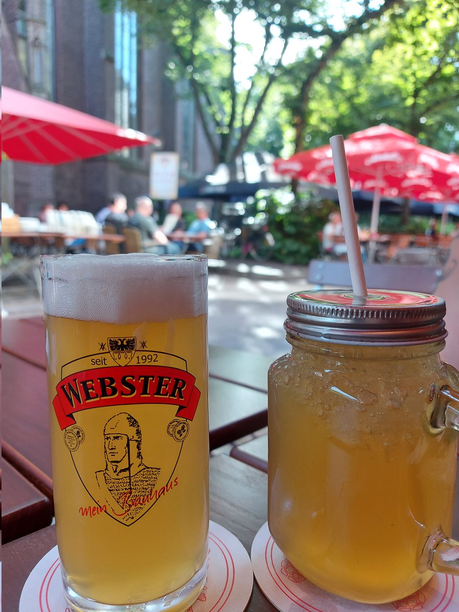 Hawk1955The's tweet photo. Absacker in der Homezone 😎
#supportyourlocalbeer #Webster #Duisburg https://t.co/Kv3fZpVOLk