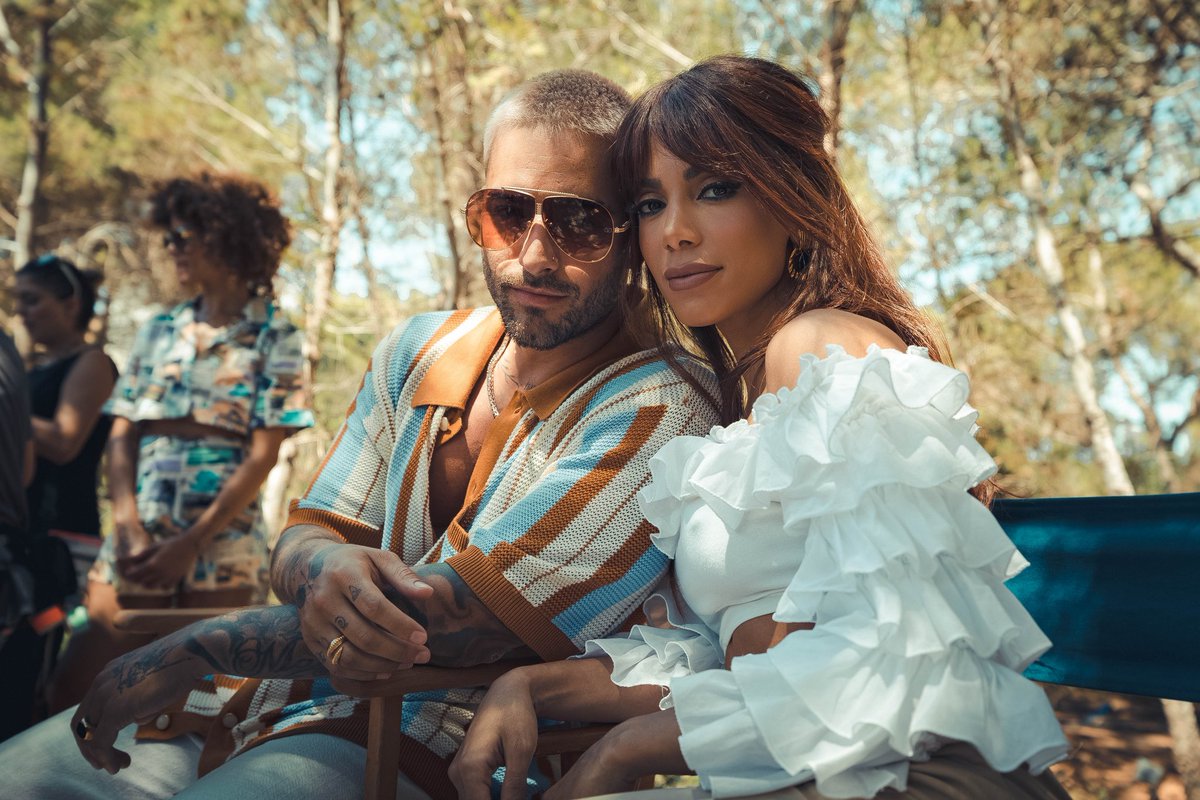 Anitta's tweet photo. Tá chegando malunitters
El Que Espera com @maluma https://t.co/3jw4rg4GlC