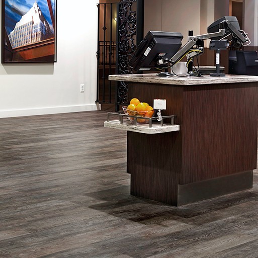 Aspecta Five Mason Oak, "Pumice" lends a warm, inviting look that is warm and comfortable underfoot. 

With a 28 mil wear layer and ceramic bead finish, Aspecta Five is durable, reliable and easy to maintain. Order samples here: bit.ly/3AeeJxH #commercialflooring