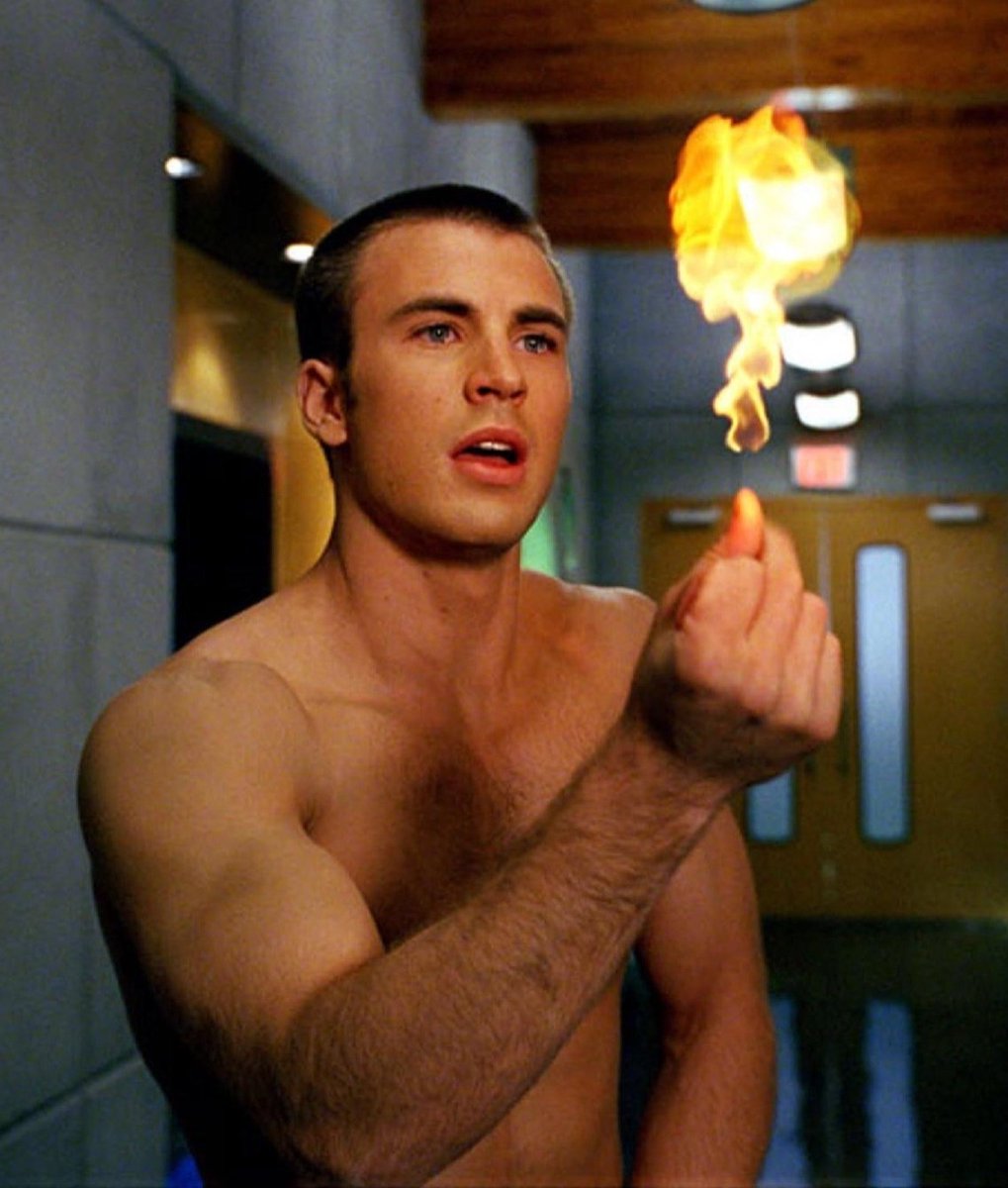 0contextcevans's tweet photo. only very few people know that this isn't CGI, chris evans can just do that https://t.co/onwHOkd01V
