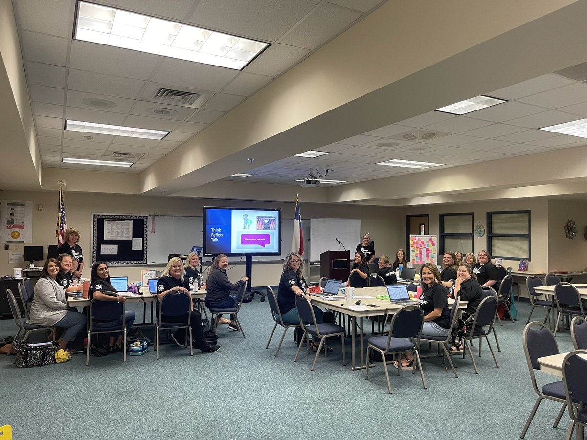 LParkerEdD's tweet photo. What a great day of learning today @EMSISD From our #kindercamps to #NewHire #Facilitator — great things are happening as we prepare for the #newschoolyear #preparetodayforabettertomorrow #EMSProud #CommUnity https://t.co/iJbuwVbTsK