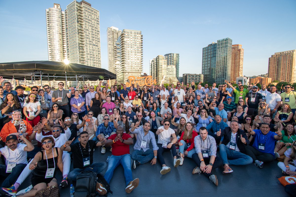 ramalytics's tweet photo. Thrilled to host our 2022 Chairman’s Ring of Honor winners, awarded @PepsiCo’s most prestigious sales award for outstanding service, leadership + commitment to The PepsiCo Way. 

Thank you for strengthening PepsiCo’s legacy + congratulations on this incredible accomplishment! https://t.co/Mu0hkp6Mdu