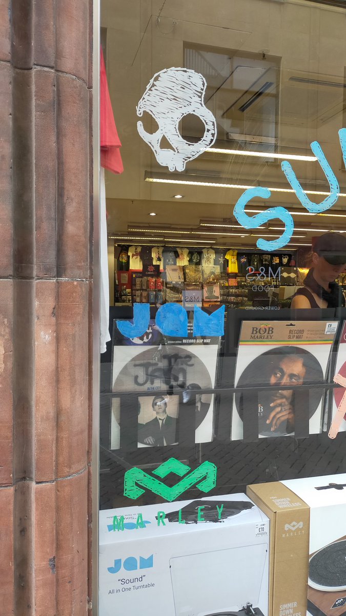 FoppEdinburgh's tweet photo. βοΈβοΈβοΈβοΈSeen our New Window Display Celebrating our #FoppSummerTech Promotion?! Loads of great offers on Headphones/Earphones/Record Players/Speakers!
βοΈβοΈβοΈ
So if you need some tech this summer, pop in, we'll sort you out!! βοΈβοΈβοΈ https://t.co/vjLBWv8EMb