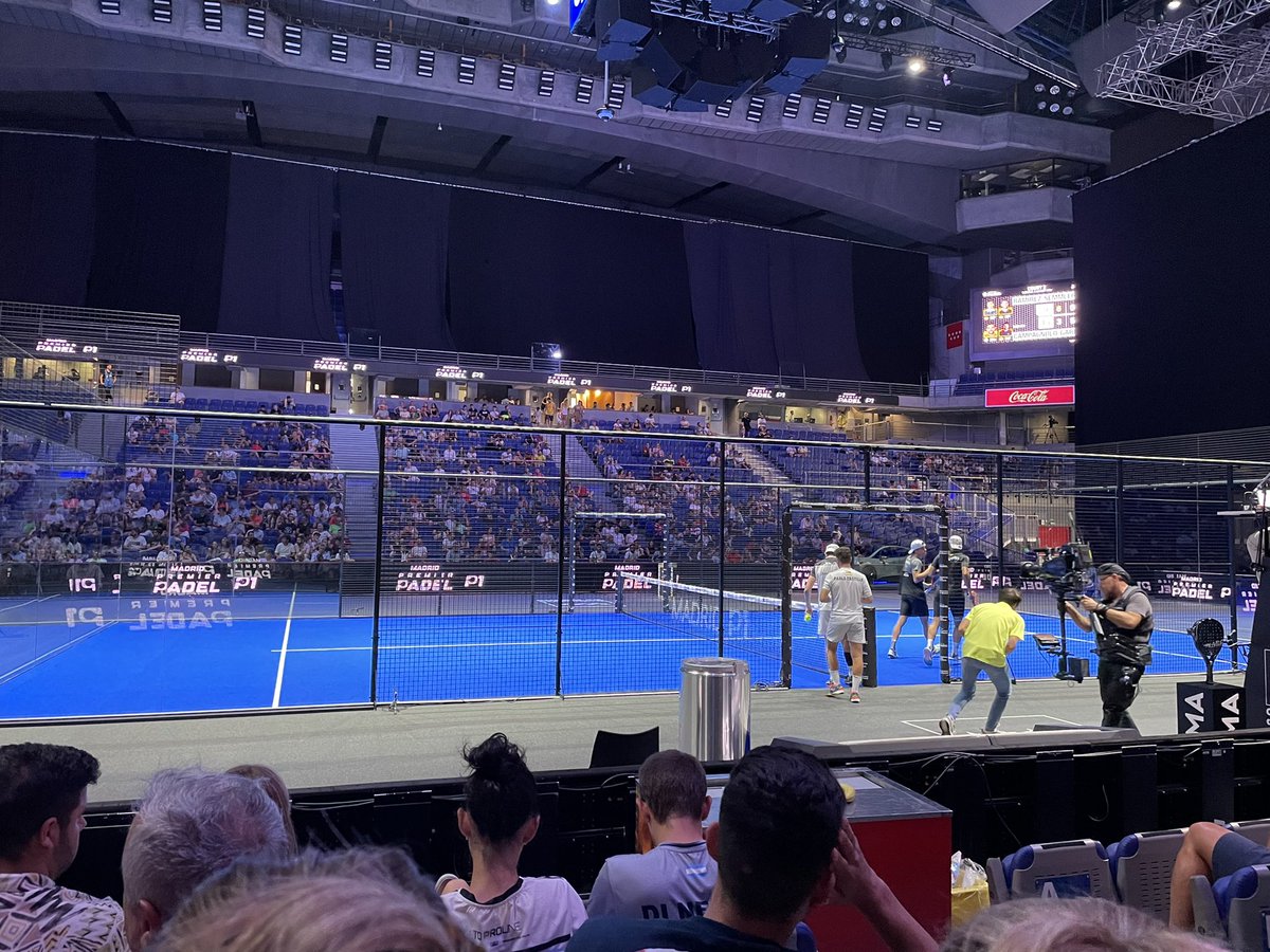 pablolr8's tweet photo. @SERDeportivos @FcoVirguth @antoniogtc Gracias @SERDeportivos por la oportunidad vivida en el día de hoy 👏🏻👏🏻👏🏻 @PacojoSER grande!!! #premierpadelmadrid https://t.co/sT4X30NhXc