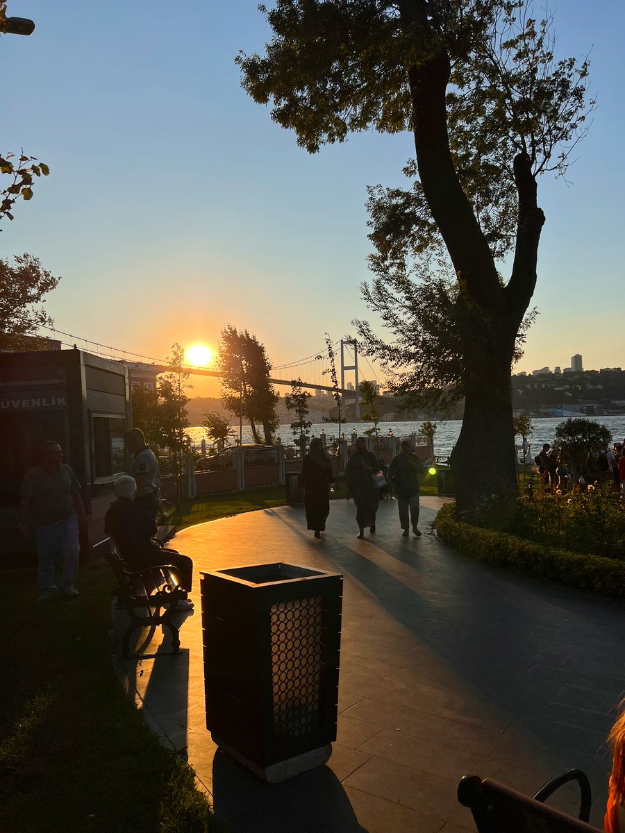 _Dana_3's tweet photo. 2.8.2022 🌉 https://t.co/iR1pkCmDVp
