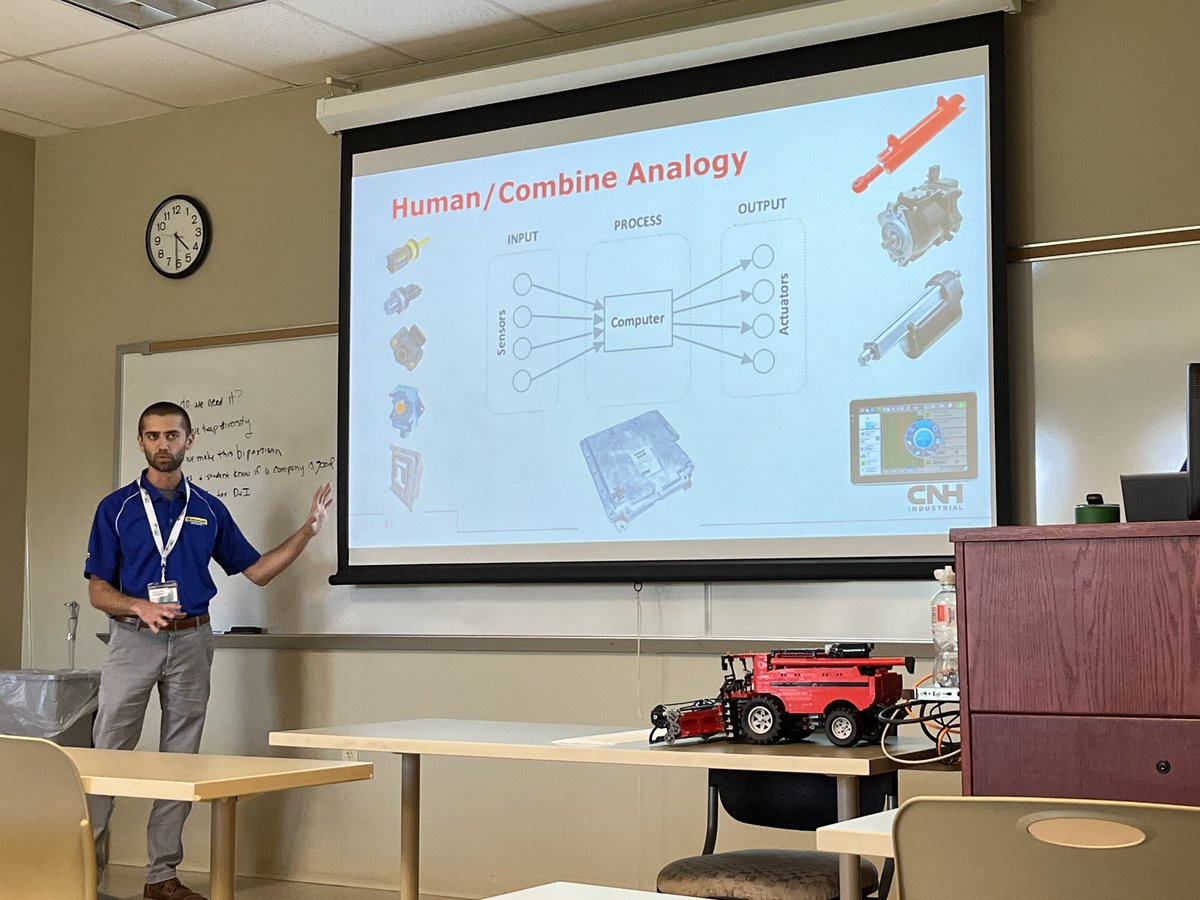 Monday fave at #workforce2030summit CHNi’s <a href="/craigmcless/">Craig Cless</a> and his colleagues. Math and engineering in the workplace! <a href="/LancSTEM/">Lancaster STEM</a> #STEMed
