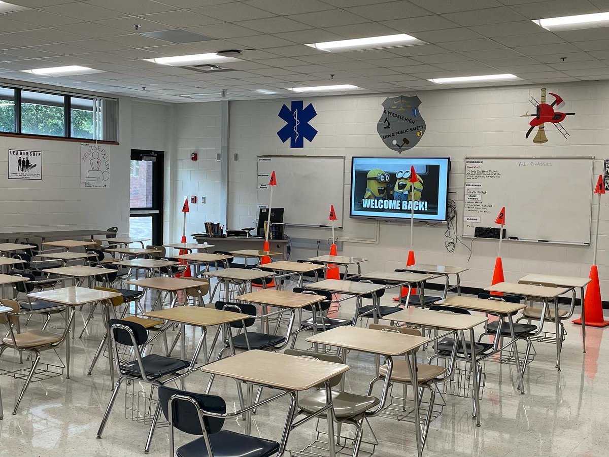 RLpscs's tweet photo. We are day 1 ready for our Riverdale Raiders! #Dalebuilt #ForensicsPathway #FirefighterPathway https://t.co/RfXzyZrA5j
