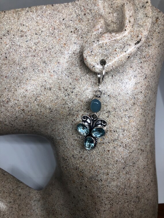 NemesisJeweryNY's tweet photo. Vintage Blue Topaz Chalcedony Earrings Silver https://t.co/bXna9iQOYy #chandelier #dangle #antique #leverbacks #blue #mother #wife #gift @etsymktgtool https://t.co/eRM4ZouoP5