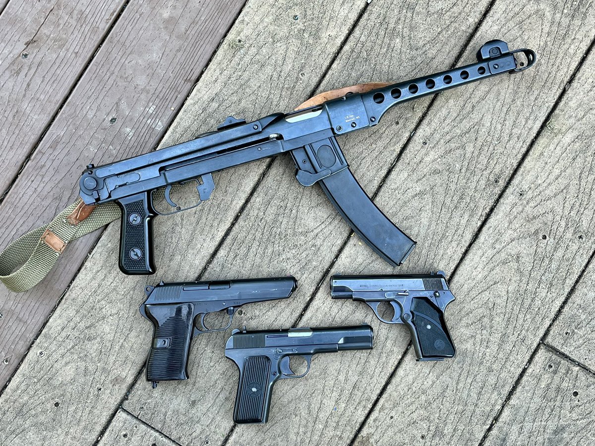 DDeagleton's tweet photo. It’s Tokarev Tuesday Bros #tokarevtuesday #tokarev #tokarevtt33 #romanianttc #zastavam70 #cz52 #vz52 #pps43 #762x25 #gun #guns https://t.co/hIFlKaz1wU